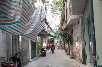 Cho thuê MBKD phố Trần Quý Cáp - Đống Đa. Diện tích 60m2, mặt tiền 4 mét- 1 tầng - giá 12 triệu